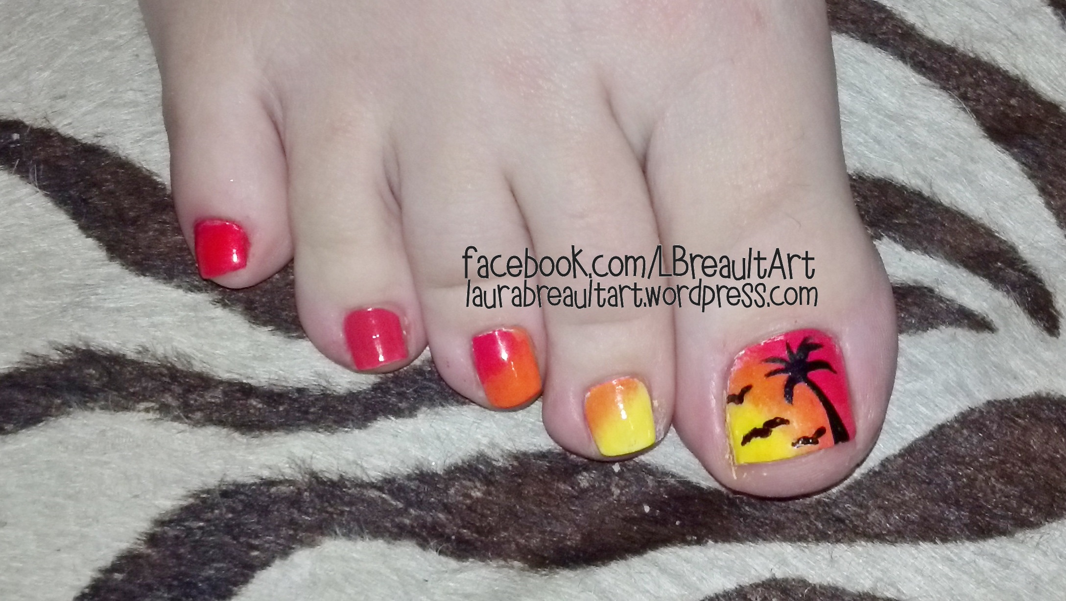 Beach Toe Nail Art