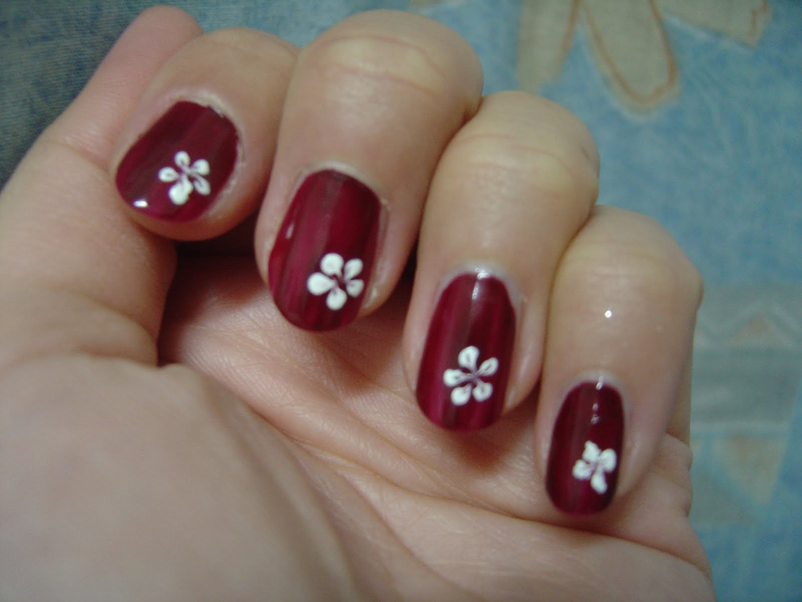 Simple Nail Designs Flowers