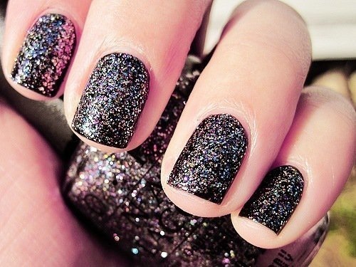 Black and Glitter Nail Polish Design