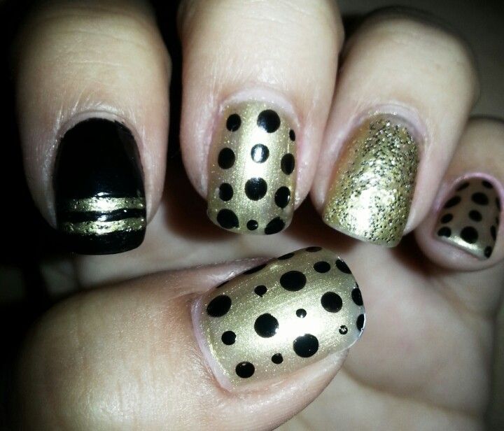 Black and Gold Nail Designs