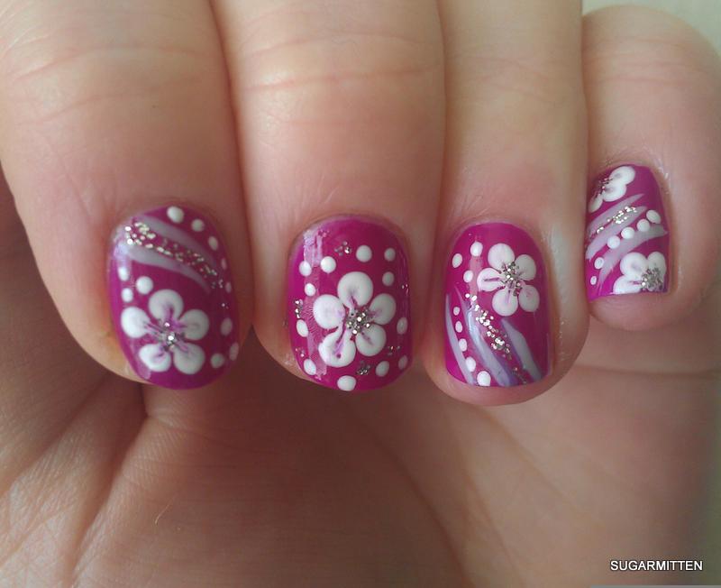 Simple Flower Nail Art Simple Flower Nail Art