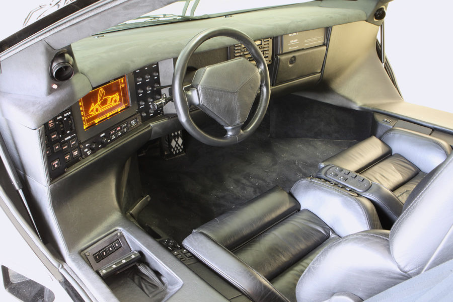 Super Car Vector W8 Interior