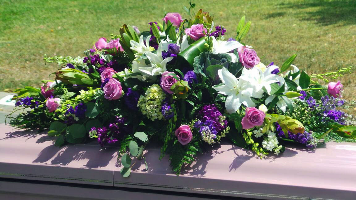 Unique Funeral Flower Arrangements Casket