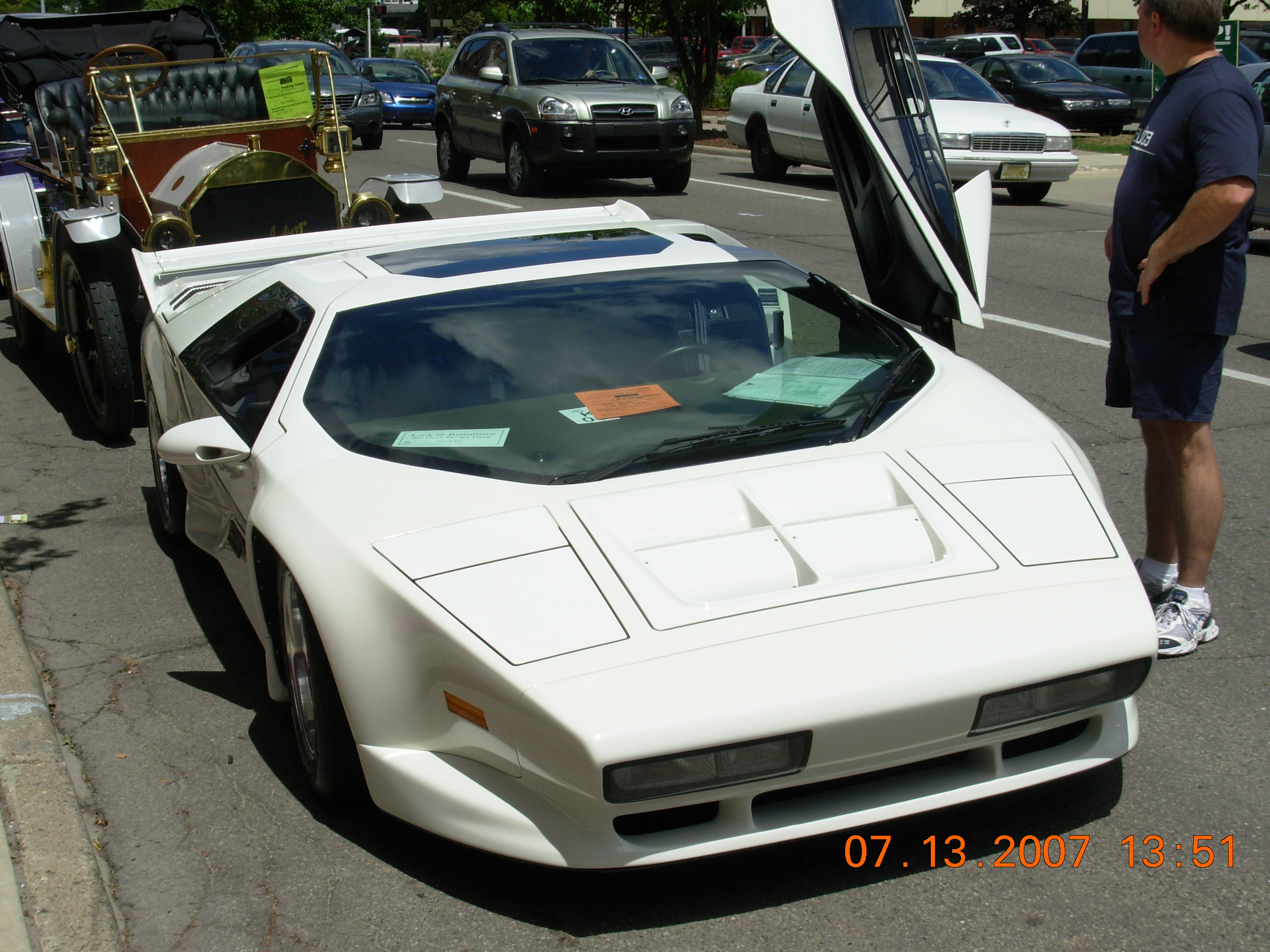 Vector W8 Twin Turbo Vector W8 Twin Turbo