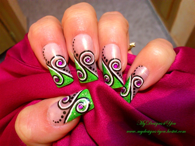 Black and White Swirl Nail Art Designs