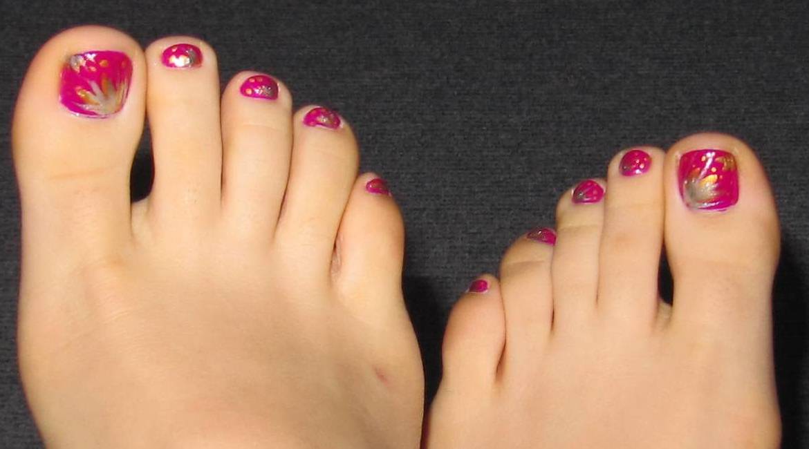 Toe Nail Art Design