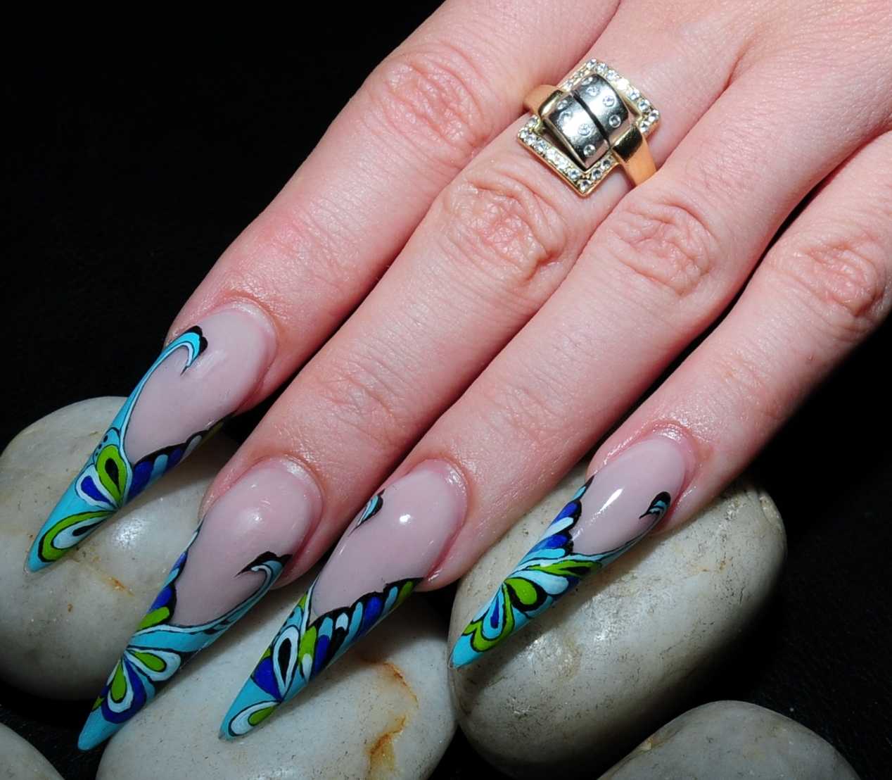 Long Stiletto Nail Designs