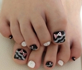 Pedicure Nail Art Designs Black and White