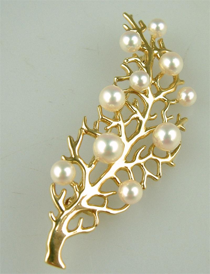 Vintage Jewelry Pearl Brooch