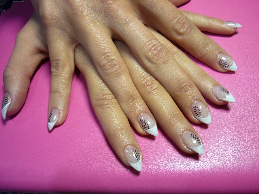 2. Short Stiletto Nail Art Ideas - wide 1