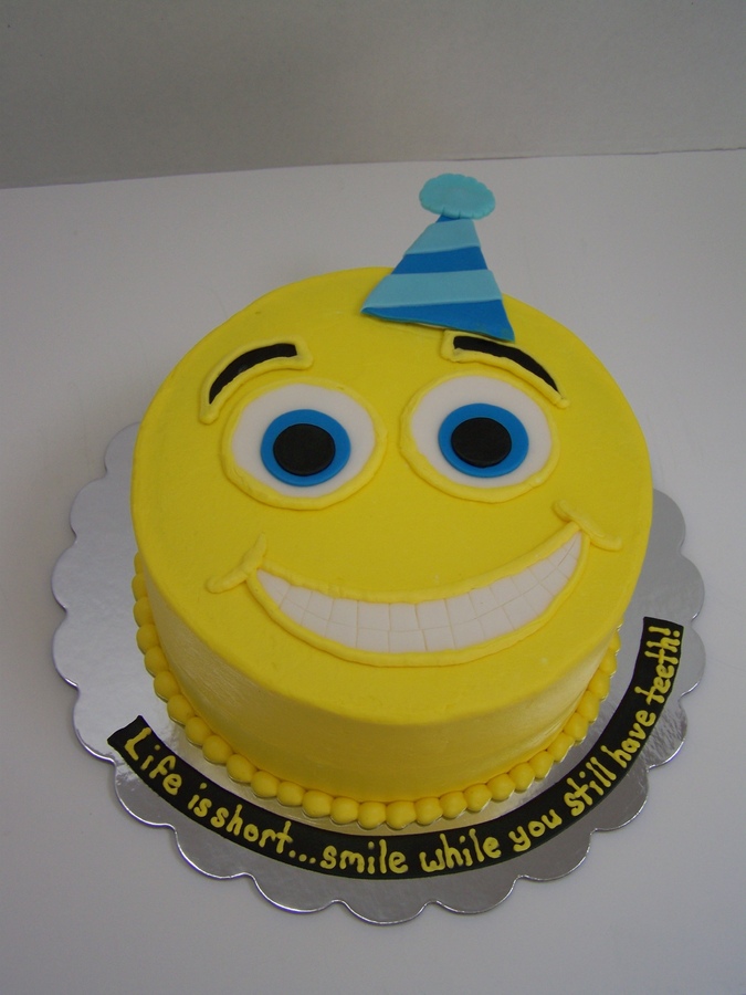 Smiley-Face Birthday Cake Smiley-Face Birthday Cake