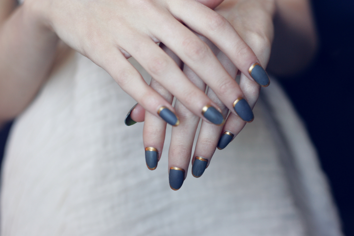 Grey and Gold Nails