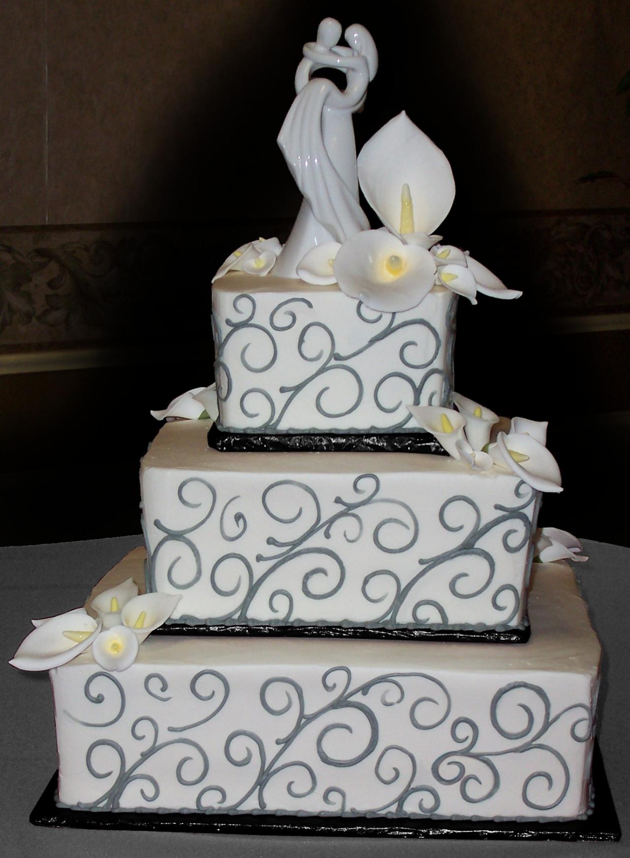 Wedding Cake Scroll Design