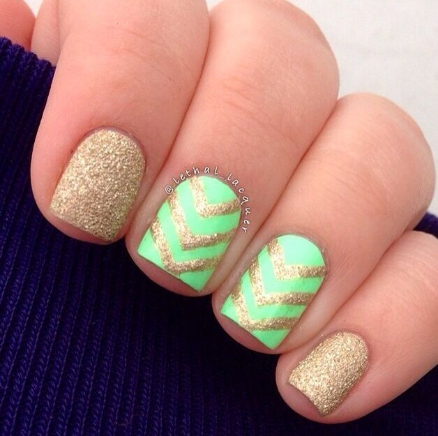 Chevron Nail Design