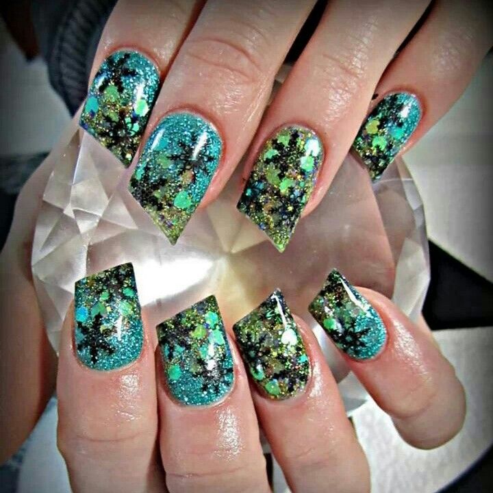 Snowflake Acrylic Nail Design