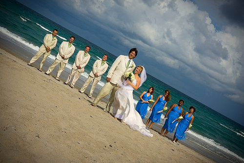 Wedding Party Photography Poses On the Beach