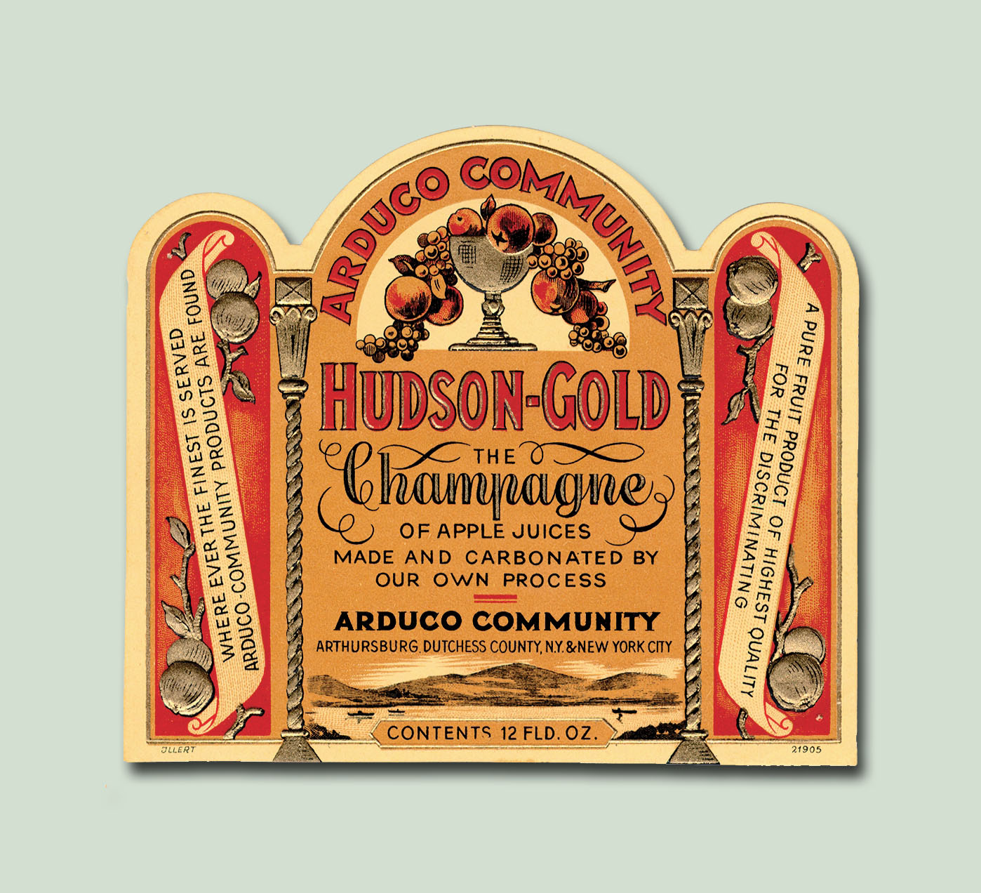 13 Vintage Labels PSD Images