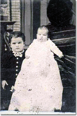 Scary Old Photos From the 1800s Scary Old Photos From the 1800s