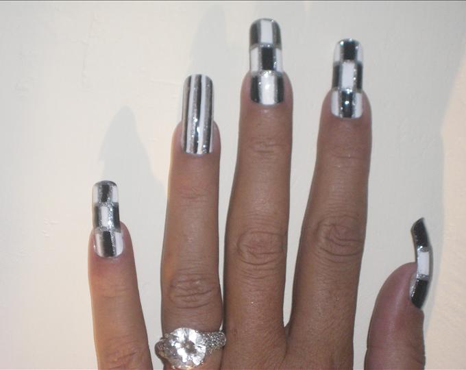 Glitzy Nail Designs