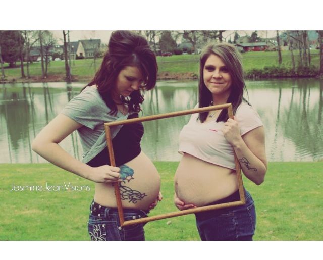 Maternity Photography with Sister