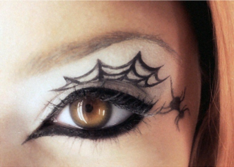 Spider Web Eye Liner