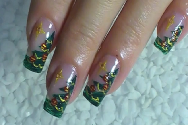 10 Christmas Tree Nail Art Designs Images