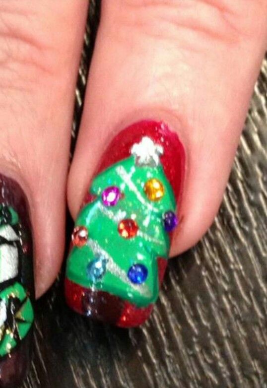 Christmas Tree Nails Art Design Christmas Tree Nails Art Design