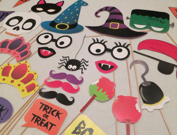 DIY Halloween Photo Booth Props DIY Halloween Photo Booth Props