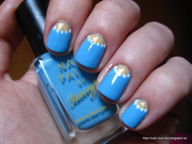 Beach Themed Nail Art