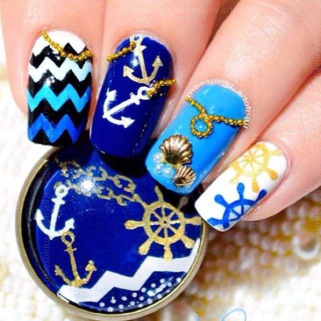 Beach Themed Nail Art