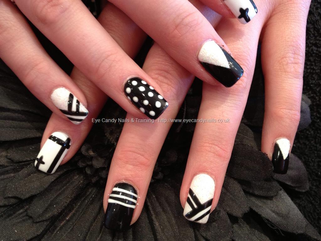 Black and White Acrylic Nail Art