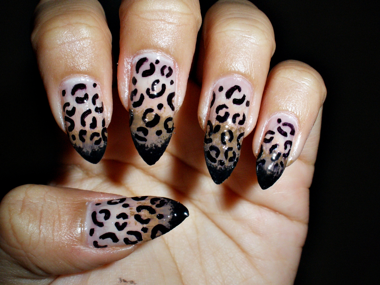 Cheetah Print Acrylic Nail Designs
