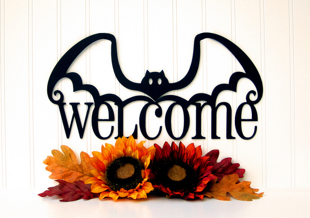 Bat Halloween Decor Welcome Sign Metal