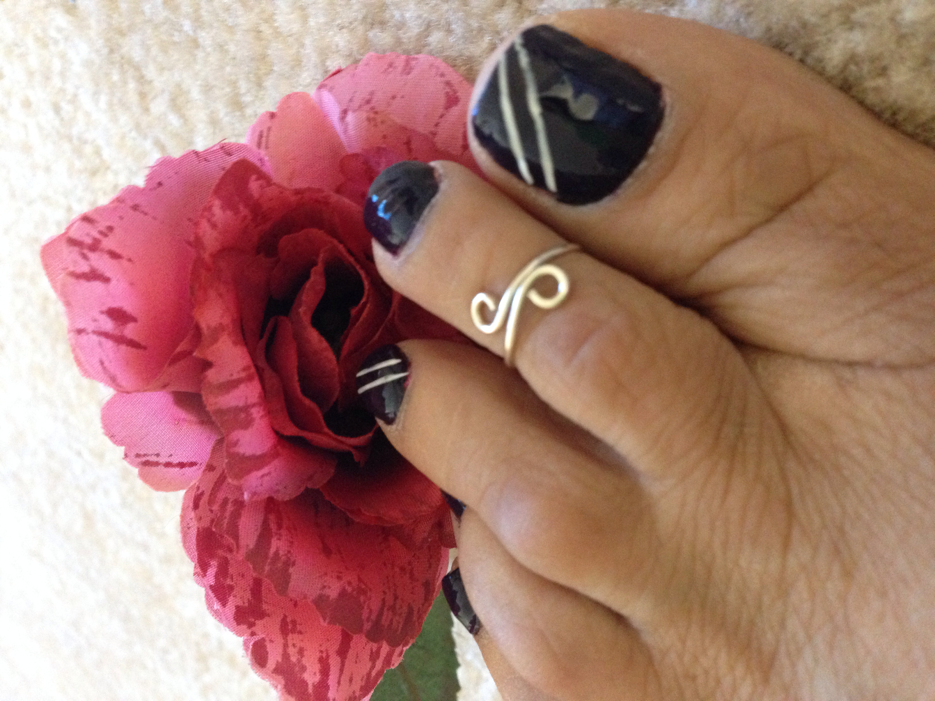 Black and White Toenail Designs