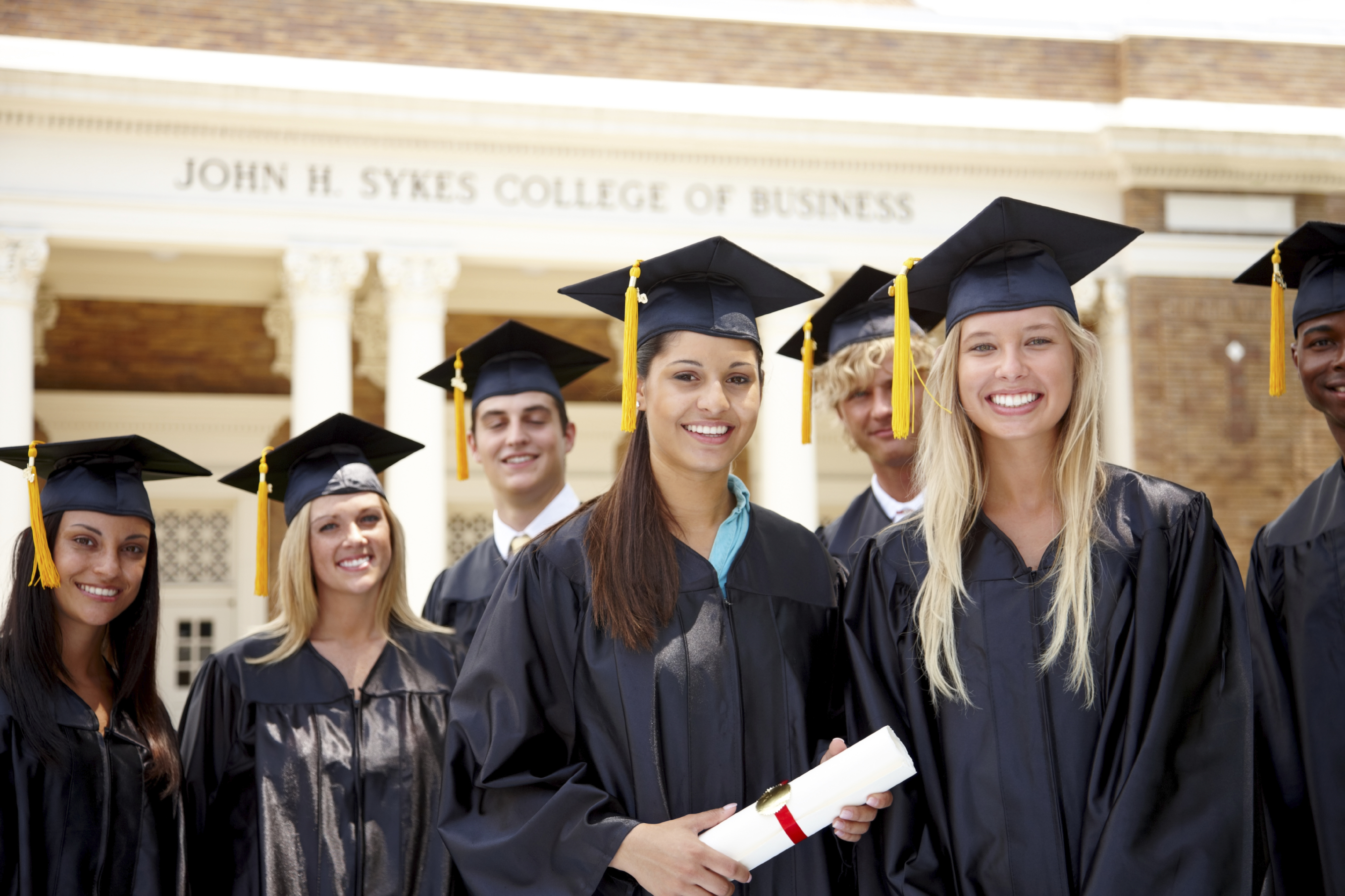 High School Scholarships for College Students High School Scholarships for College Students