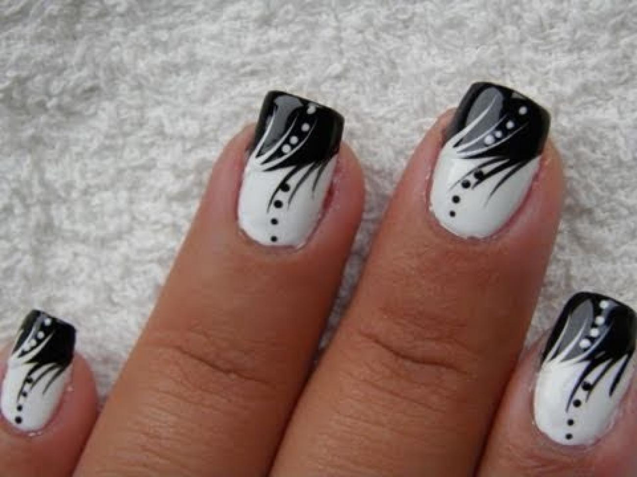 Black and White Nail Art Design