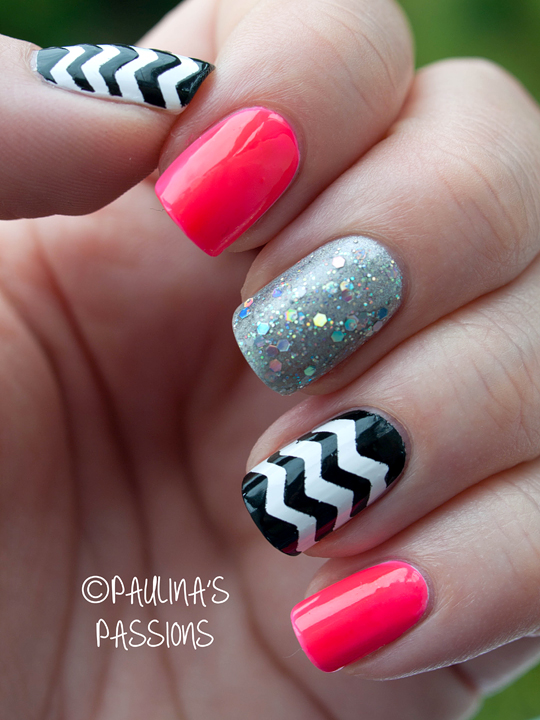 Chevron Nail Design