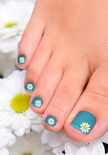 Cute Flower Toe Nail Designs