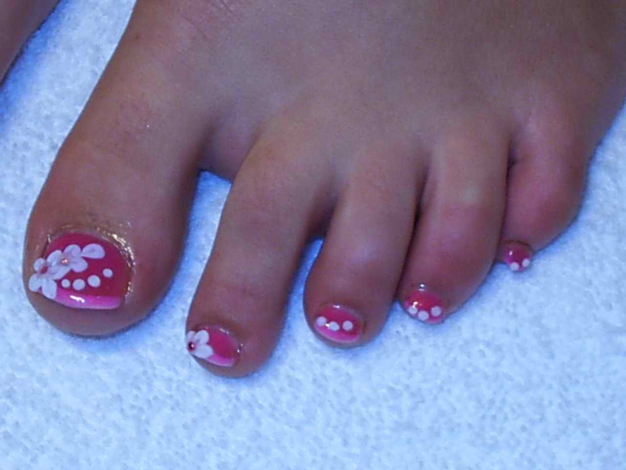 Pink Toe Nail Art Design