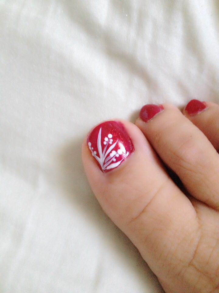 Red Toe Nail Art Design