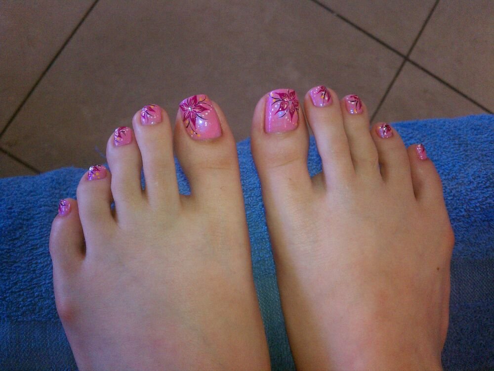 Toe Nail Designs Flowers