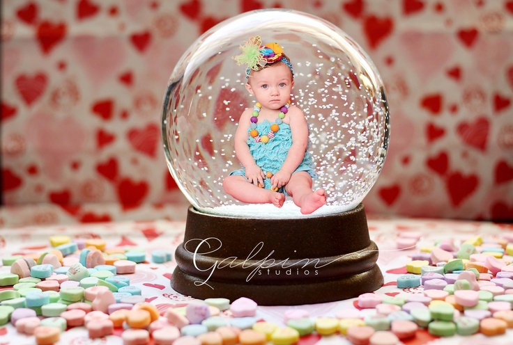 Valentine Snow Globe