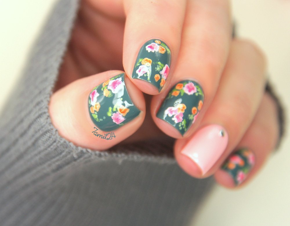 Vintage Floral Nail Designs Vintage Floral Nail Designs