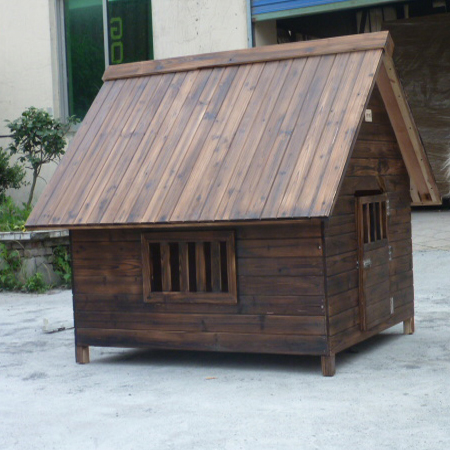 Large Log Cabin Dog House