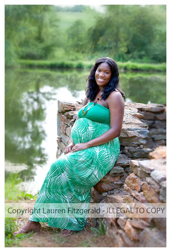 Outdoor Maternity Photography Poses