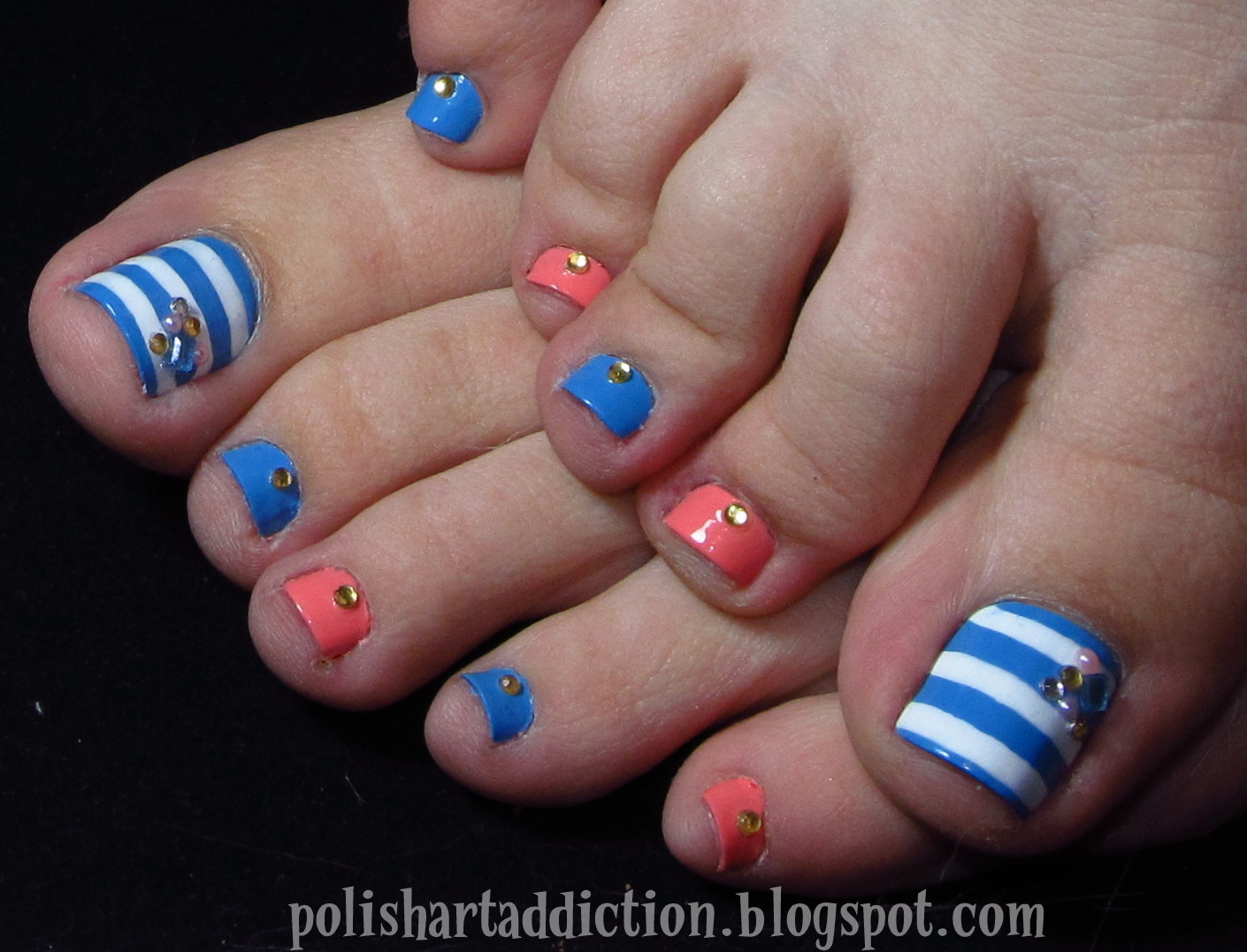 White and Blue Toe Nail Art