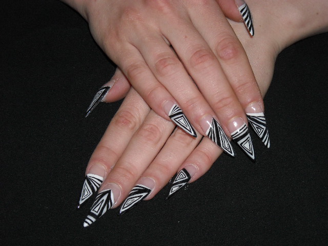 Black and White Nail Designs