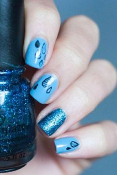 Blue Glitter Nail Art Designs