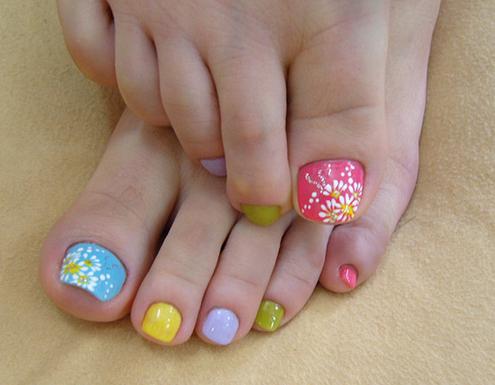 Toe Nail Design for Pedicures
