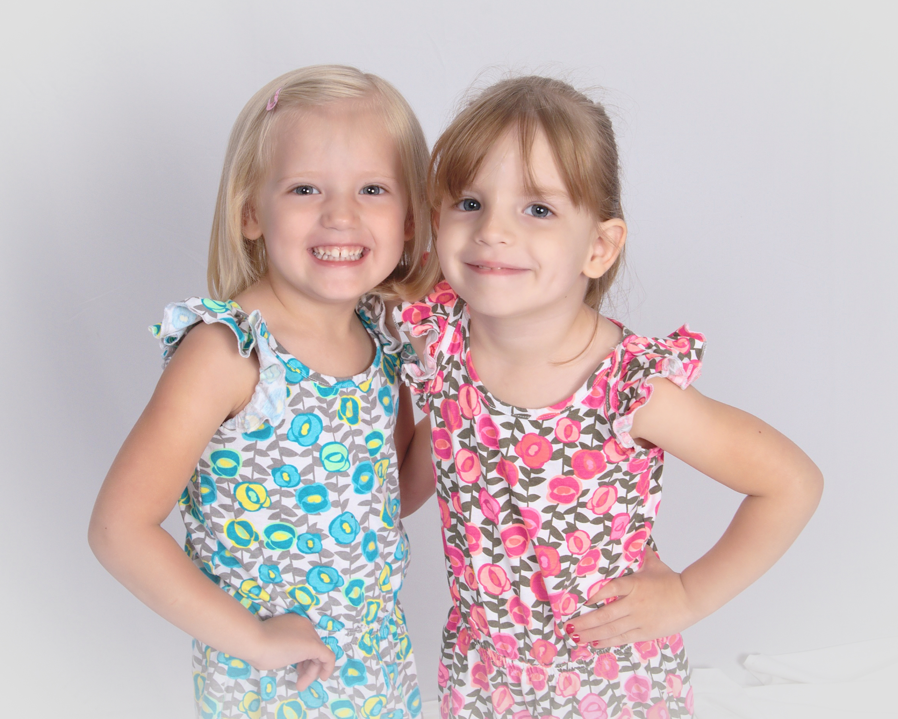 Identical and Fraternal Twins Identical and Fraternal Twins